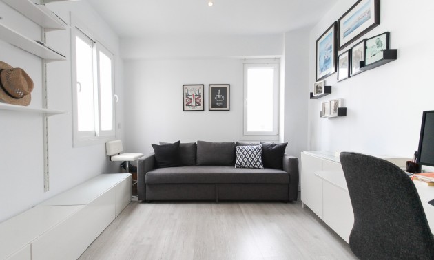 Herverkoop - Apartment - Alicante - - Centro  -