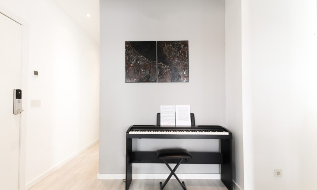Herverkoop - Apartment - Alicante - - Centro  -