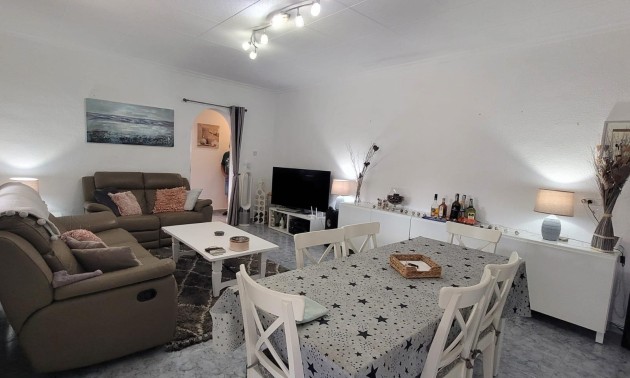 Herverkoop - Villa - San Fulgencio - Urbanización La Marina