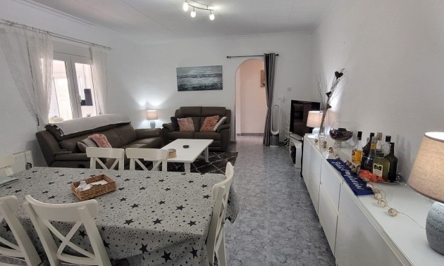Herverkoop - Villa - San Fulgencio - Urbanización La Marina