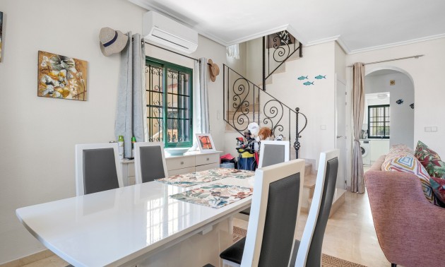 Herverkoop - Villa - Orihuela Costa - Los Dolses