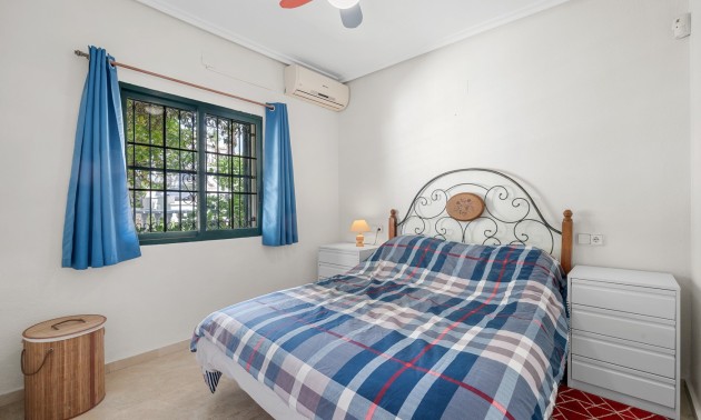 Herverkoop - Villa - Orihuela Costa - Los Dolses