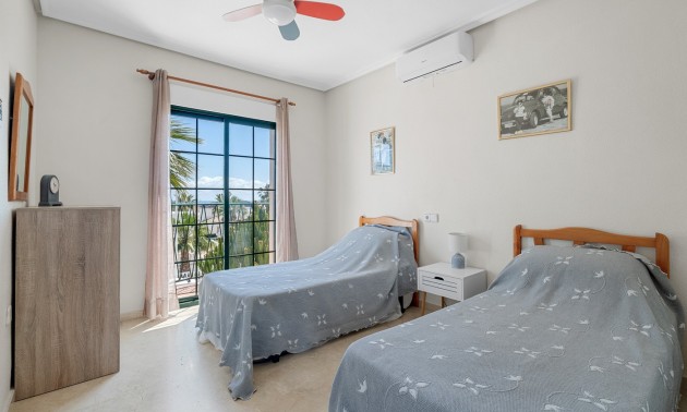 Herverkoop - Villa - Orihuela Costa - Los Dolses