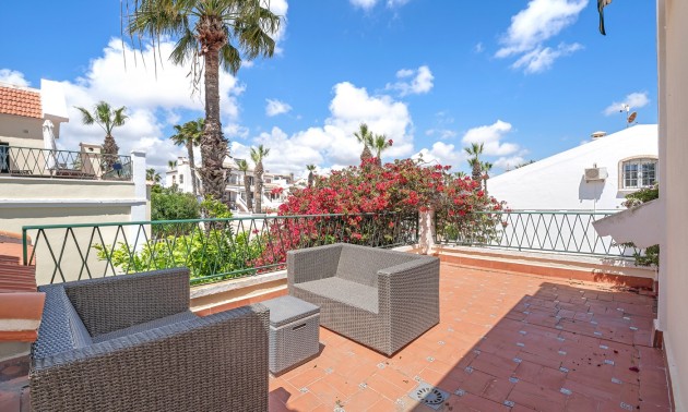 Herverkoop - Villa - Orihuela Costa - Los Dolses
