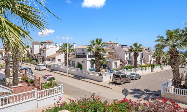 Herverkoop - Villa - Orihuela Costa - Los Dolses