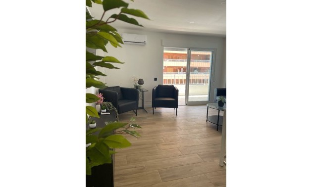 Resale - Apartment - Torrevieja