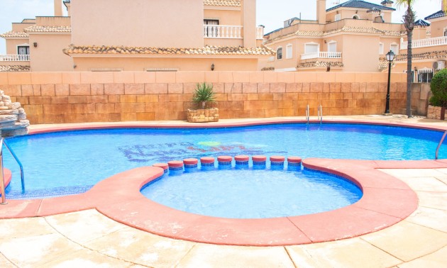 Herverkoop - Herenhuis - Orihuela Costa - Los Dolses