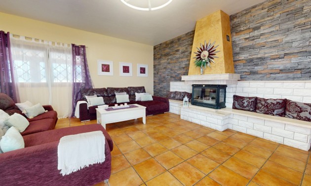 Resale - Villa - Aguilas