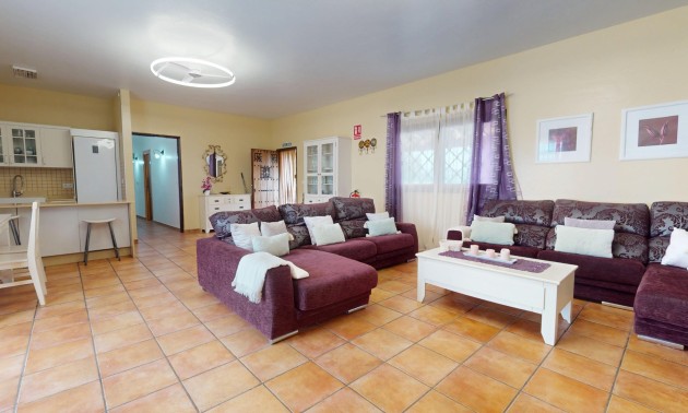 Resale - Villa - Aguilas