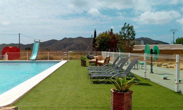 Resale - Villa - Aguilas