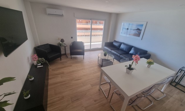 Herverkoop - Apartment - Torrevieja - Playa del Cura