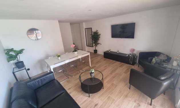 Herverkoop - Apartment - Torrevieja - Playa del Cura