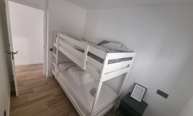 Herverkoop - Apartment - Torrevieja - Playa del Cura