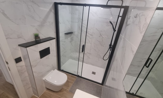 Herverkoop - Apartment - Torrevieja - Playa del Cura