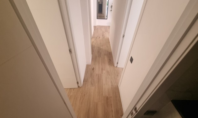 Herverkoop - Apartment - Torrevieja - Playa del Cura