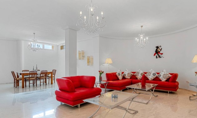 Resale - Villa - Ciudad Quesada