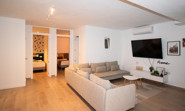 Herverkoop - Villa - Orihuela Costa - Villamartín