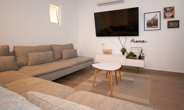 Herverkoop - Villa - Orihuela Costa - Villamartín
