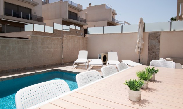 Herverkoop - Villa - Orihuela Costa - Villamartín