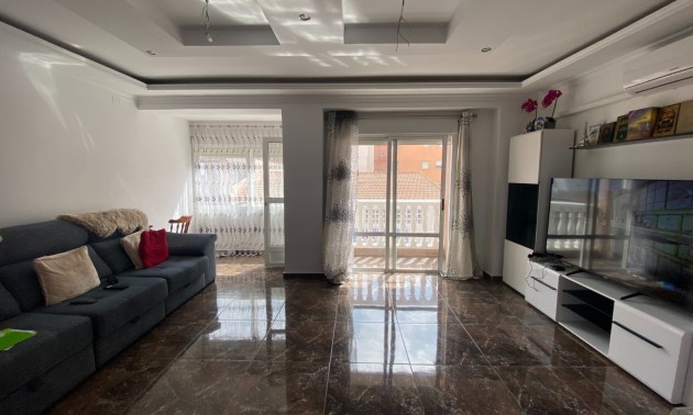 Resale - Apartment - Torrevieja - Center