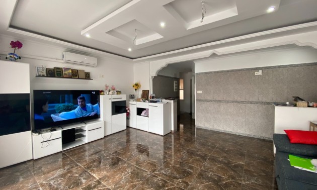Resale - Apartment - Torrevieja - Center
