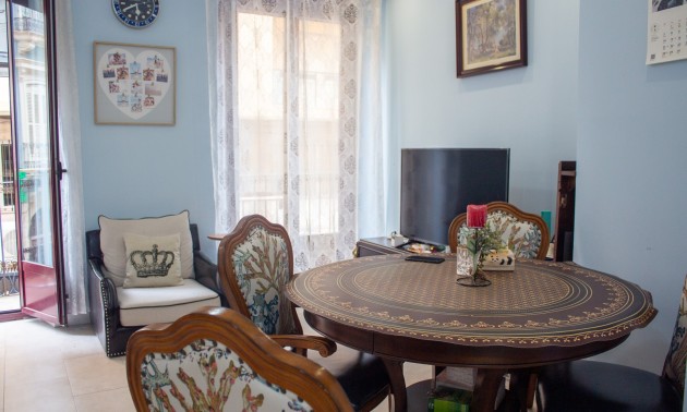 Herverkoop - Apartment - Alicante - Center
