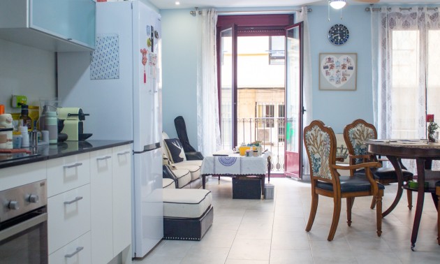 Herverkoop - Apartment - Alicante - Center