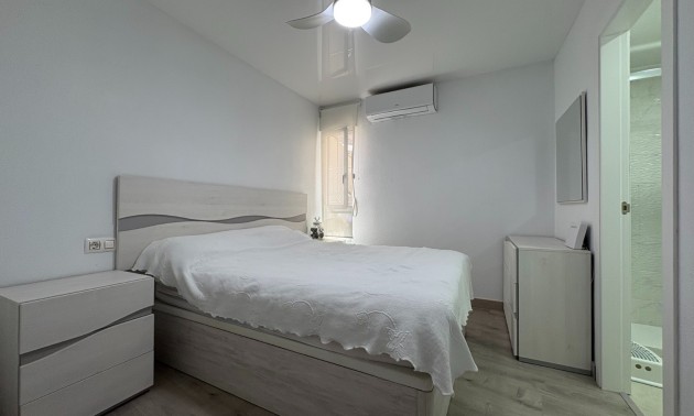 Resale - Apartment - Torrevieja - Center