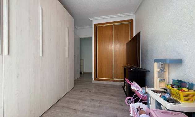 Resale - Apartment - Torrevieja - Center