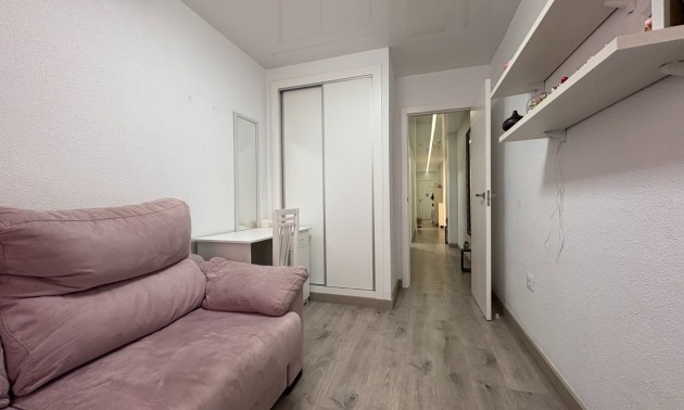 Resale - Apartment - Torrevieja - Center