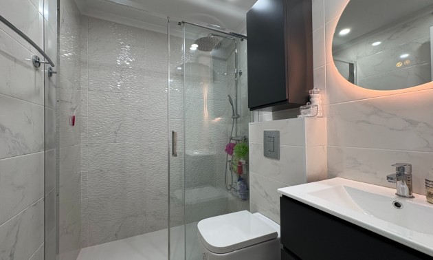 Resale - Apartment - Torrevieja - Center