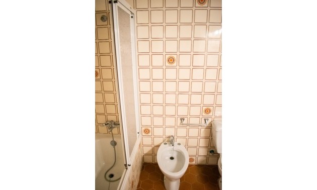 Herverkoop - Apartment - Torrevieja - Playa del Cura