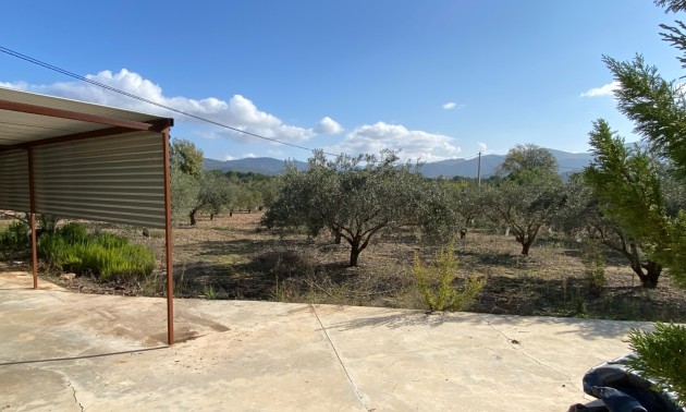 Resale - Villa - Sax