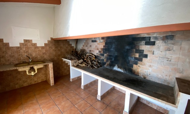 Resale - Villa - Sax
