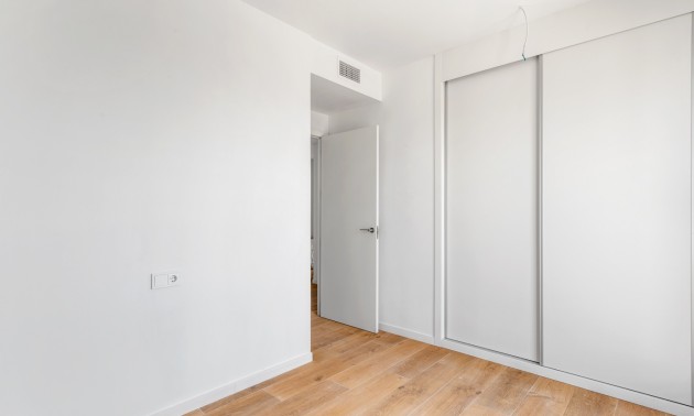 Herverkoop - Apartment - Alicante - Benalua