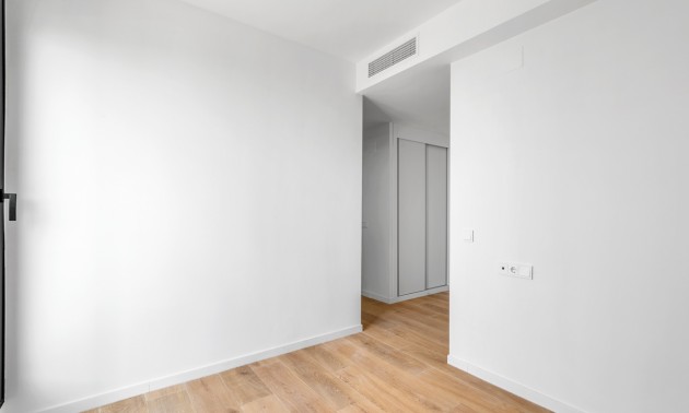 Herverkoop - Apartment - Alicante - Benalua