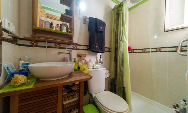 Herverkoop - Apartment - Torrevieja - Torrevieja Centro