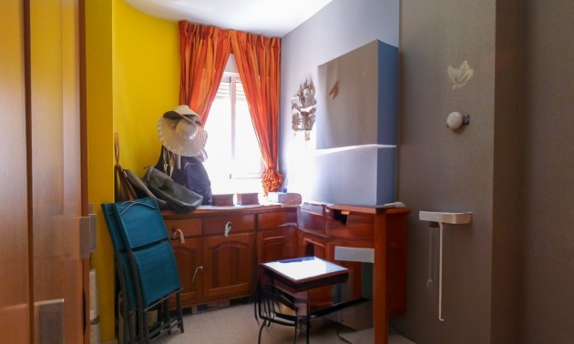 Herverkoop - Apartment - Torrevieja - Torrevieja Centro