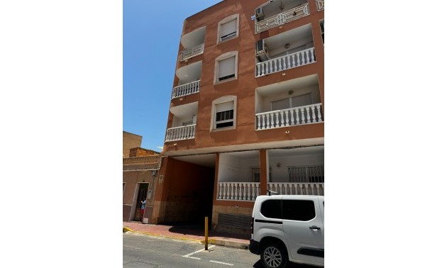 Herverkoop - Apartment - Torrevieja - Torrevieja Centro