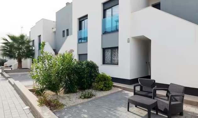 Herverkoop - Herenhuis - Torrevieja - Punta Prima