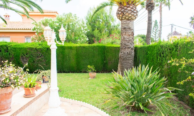 Herverkoop - Villa - Orihuela Costa - MUY CERCA DE LA PLAYA