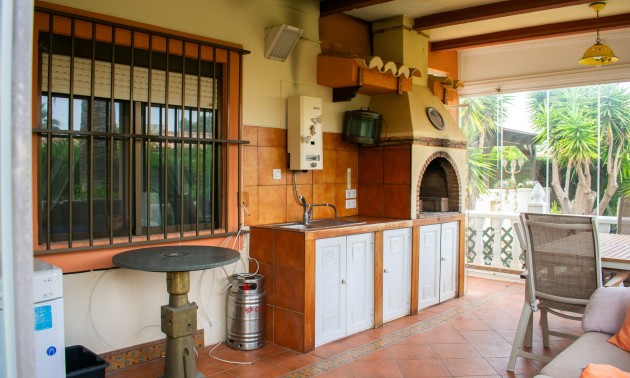 Herverkoop - Villa - Orihuela Costa - MUY CERCA DE LA PLAYA