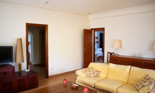 Herverkoop - Villa - Orihuela Costa - MUY CERCA DE LA PLAYA
