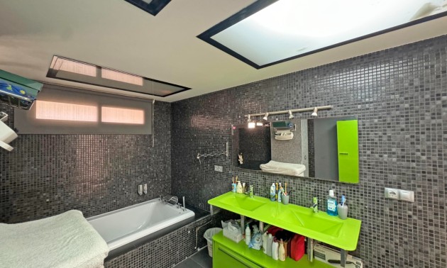 Herverkoop - Apartment - Torrevieja - Playa del Cura