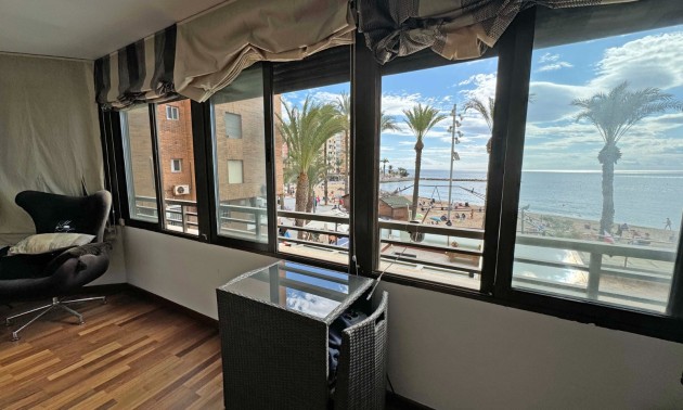 Herverkoop - Apartment - Torrevieja - Playa del Cura
