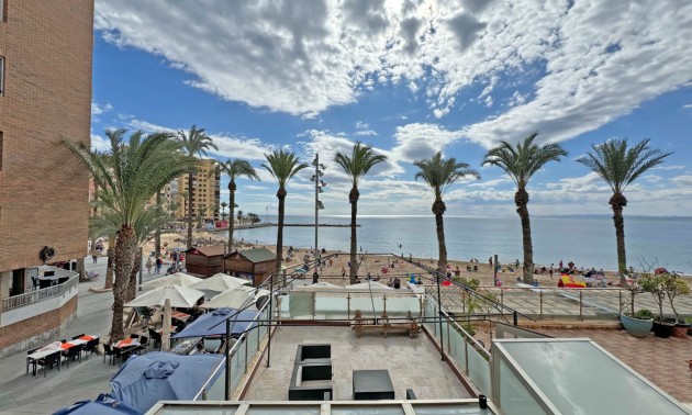 Herverkoop - Apartment - Torrevieja - Playa del Cura