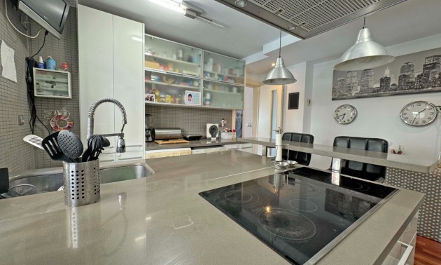 Herverkoop - Apartment - Torrevieja - Playa del Cura