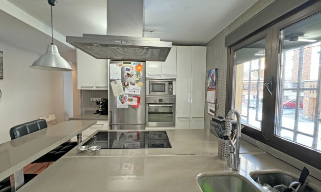 Herverkoop - Apartment - Torrevieja - Playa del Cura
