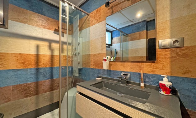 Herverkoop - Apartment - Torrevieja - Playa del Cura