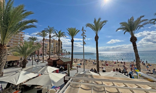 Herverkoop - Apartment - Torrevieja - Playa del Cura